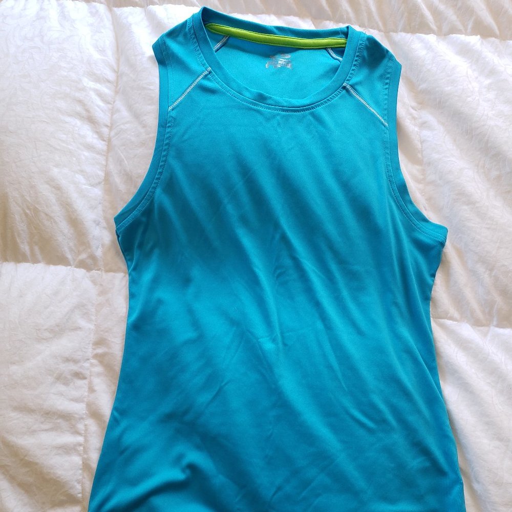 Champion Workout Sleeveless Shirt (small)